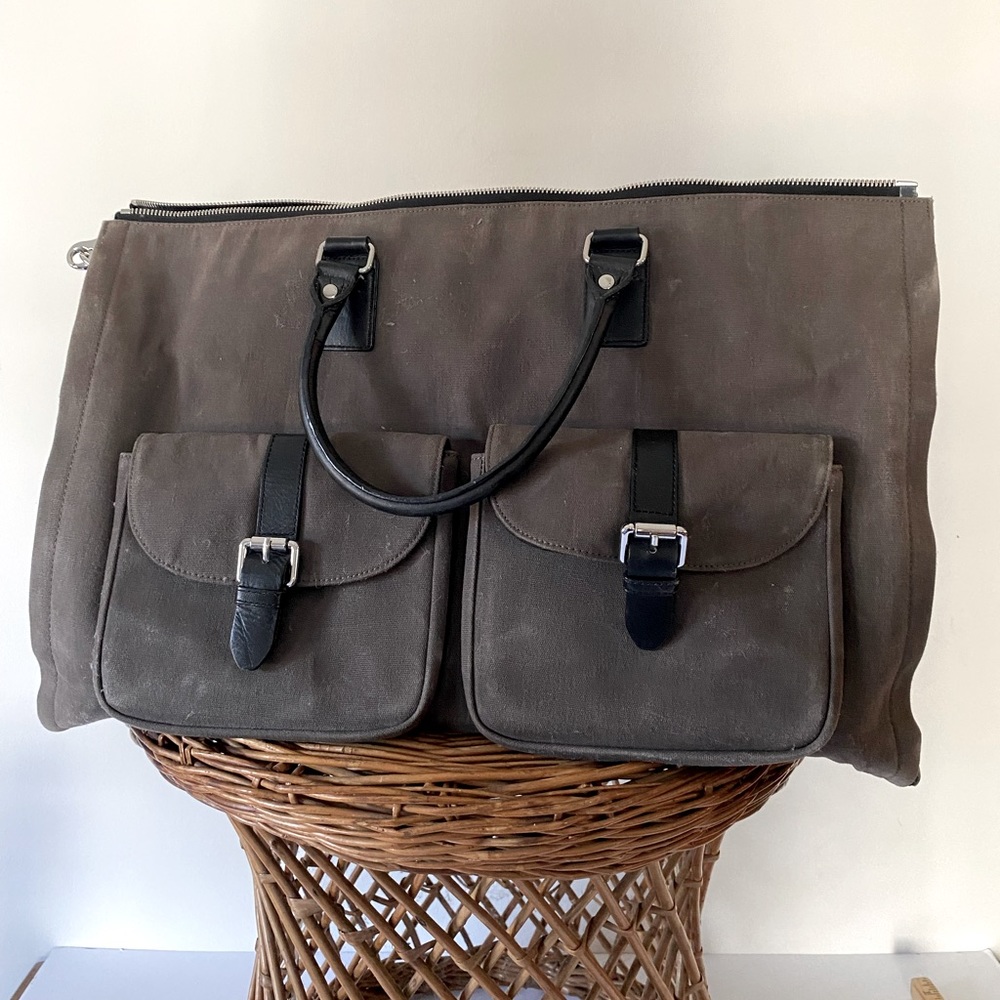 Hook & Albert Gray Twill Garment Bag w/ Black Leather